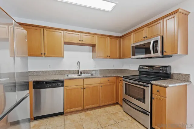 $488,888 | 6750 Beadnell Way, Unit 30, San Diego, CA 92117