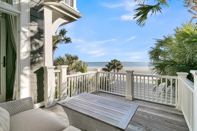 $9,650,000 | 112 Ocean Boulevard, Isle of Palms, SC 29451