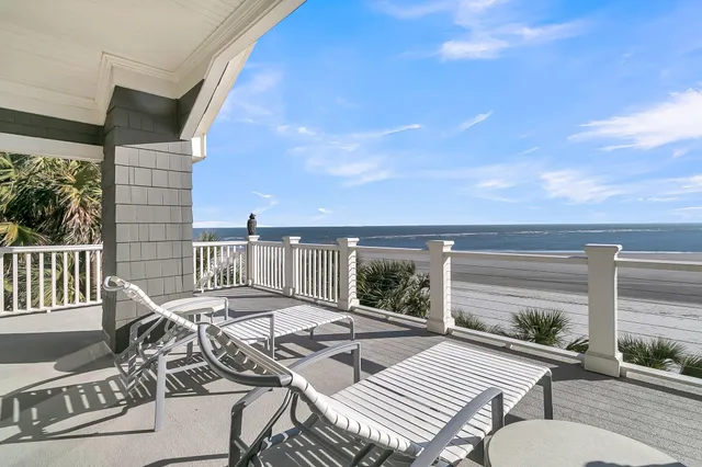 $9,650,000 | 112 Ocean Boulevard, Isle of Palms, SC 29451