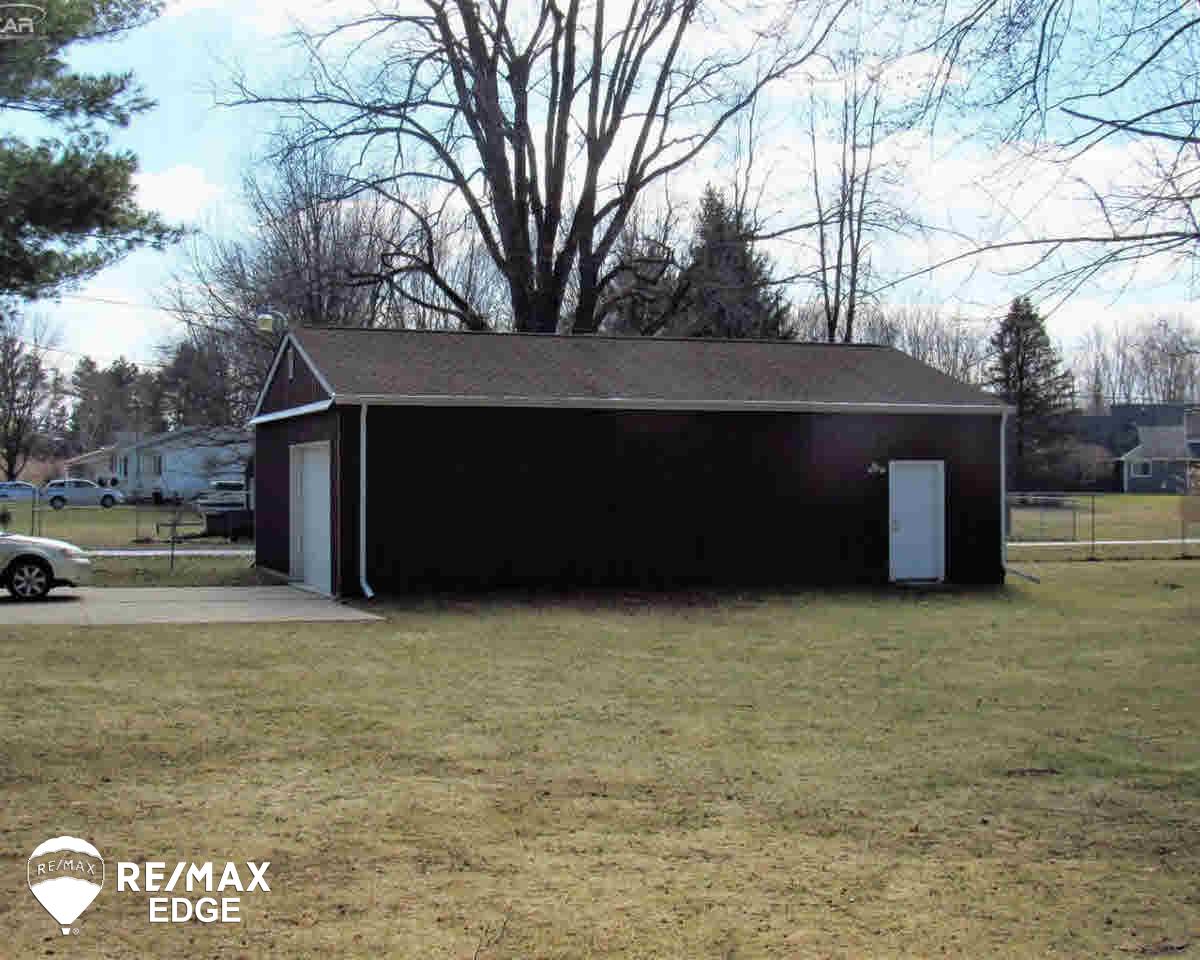 6090 Bell Road Birch Run, MI 48415 - Photo 13 of 18 21273114-12.JPG