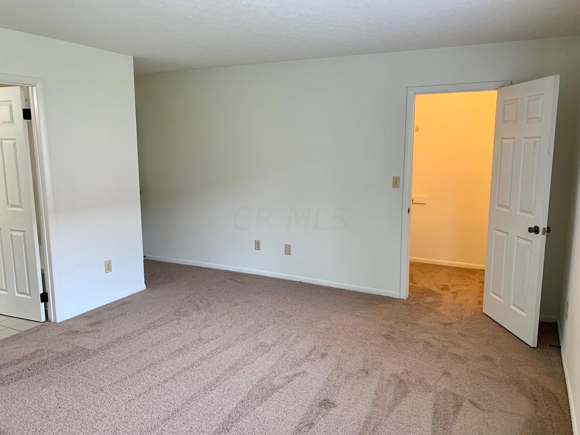 2295 Hedgerow Road, Unit 2295B Columbus, OH 43220 - Photo 16 of 23 IMG_1788
