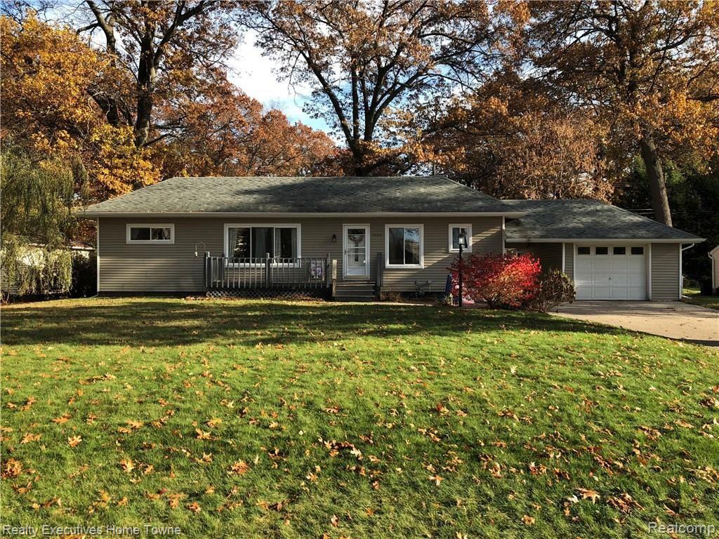 3404 Riverside Drive Port Huron, MI 48060 - Photo 1 of 13 IMG_0092.jpg