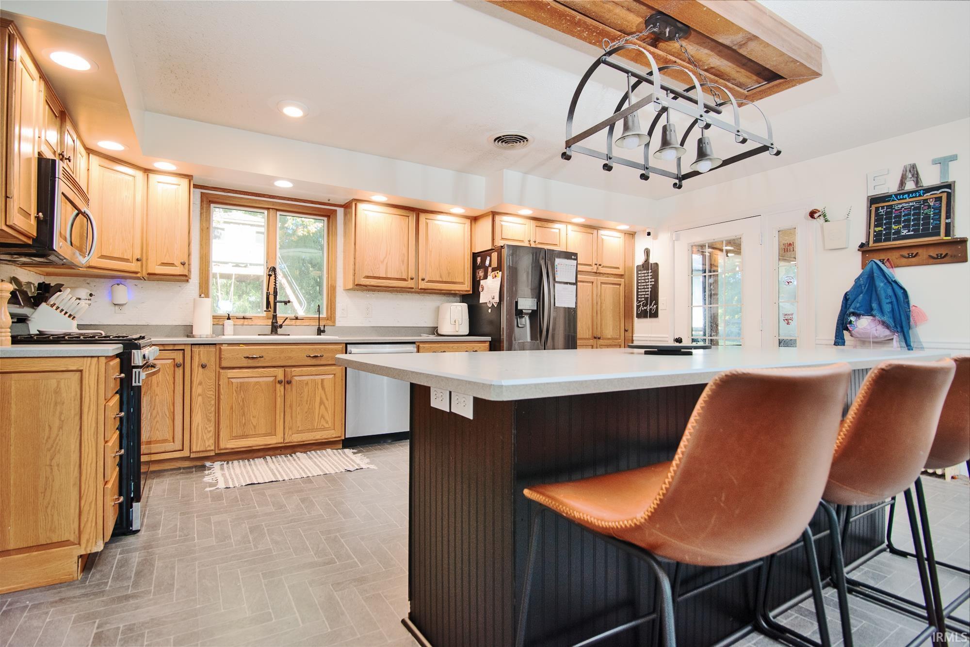 11818 North Roanoke Road Roanoke, IN 46783 - Photo 17 of 31