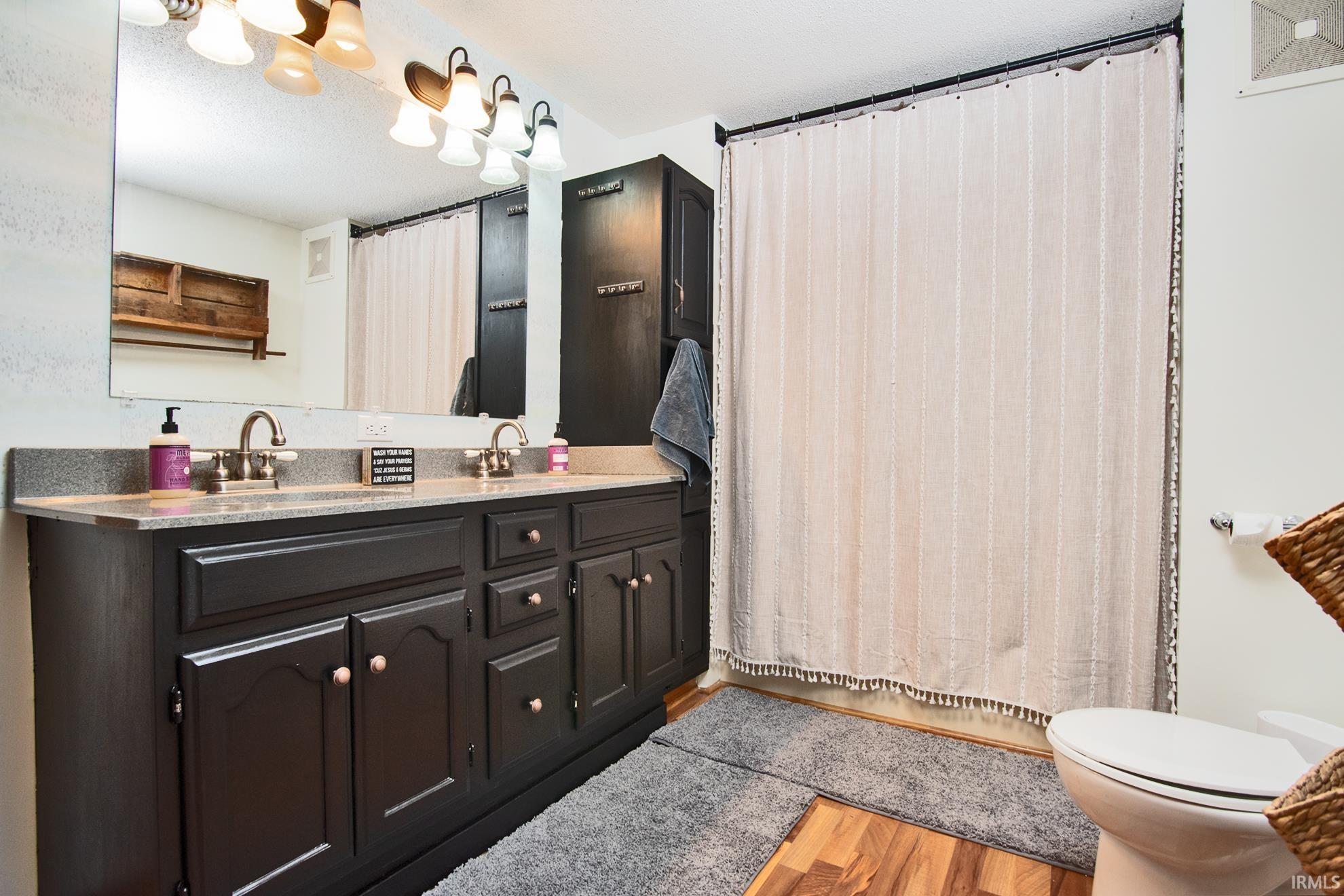 11818 North Roanoke Road Roanoke, IN 46783 - Photo 25 of 31