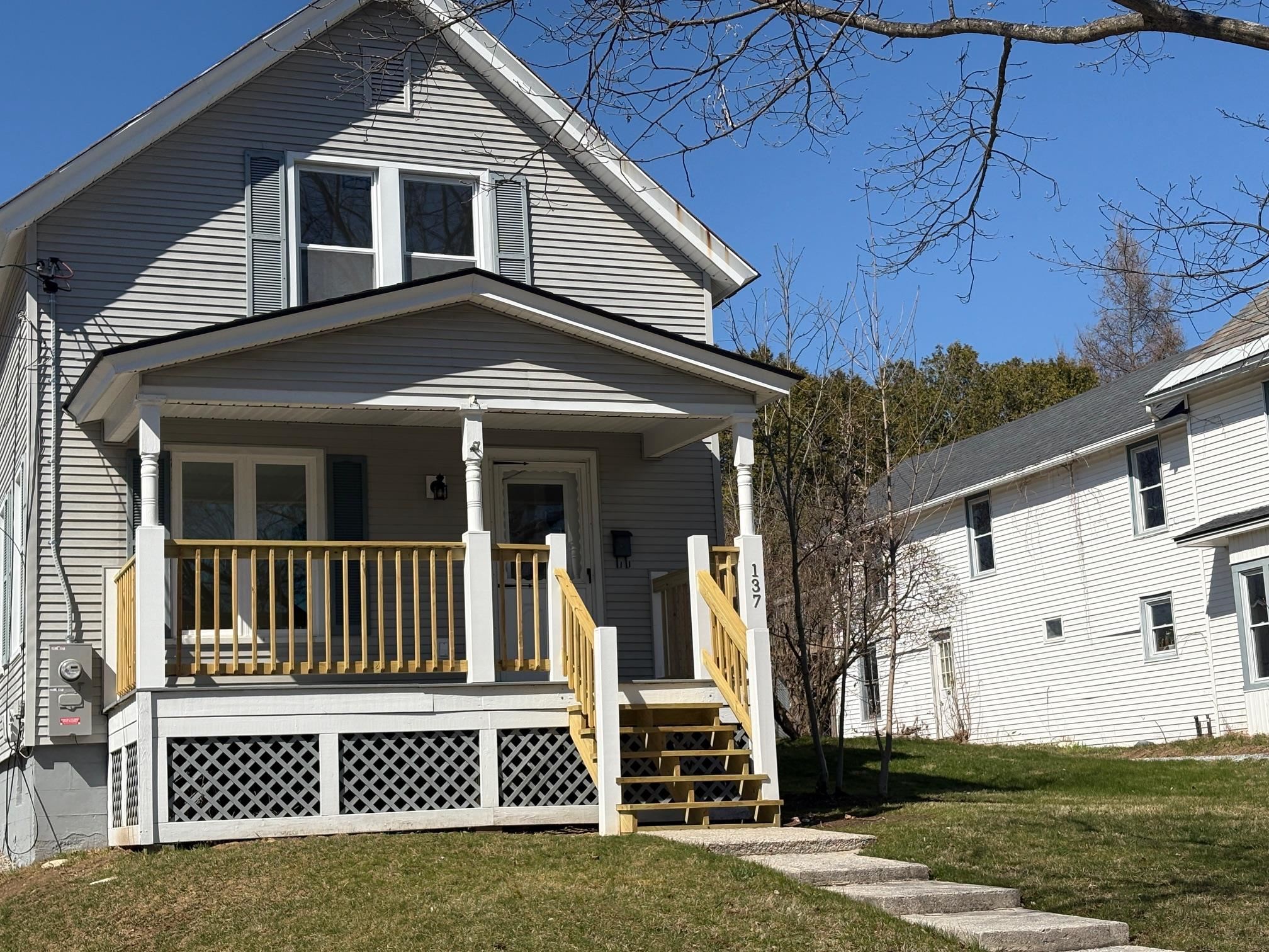 137 Oak Street Rutland, VT 05701 - Photo 1 of 20
