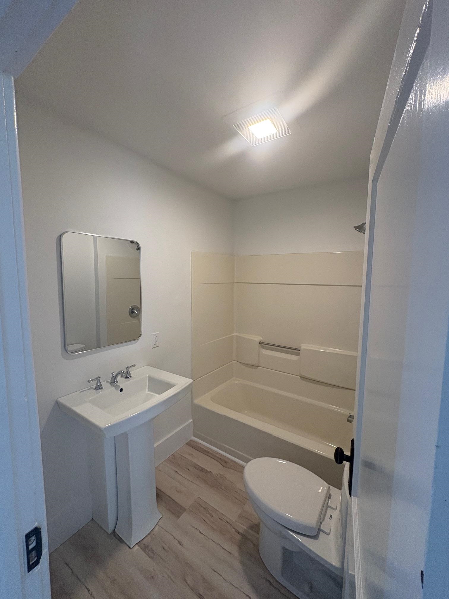 137 Oak Street Rutland, VT 05701 - Photo 13 of 20