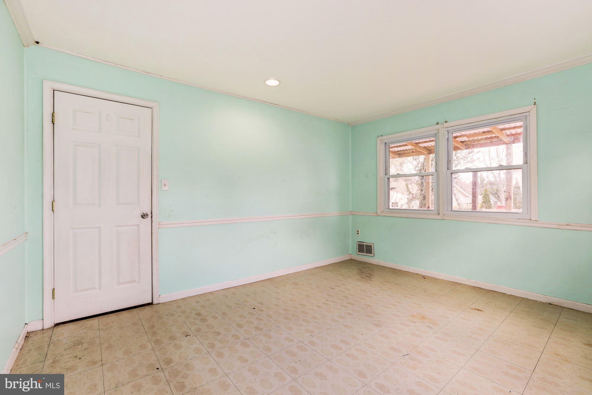 12409 Littleton Street Silver Spring, MD 20906 - Photo 13 of 31 Bedroom