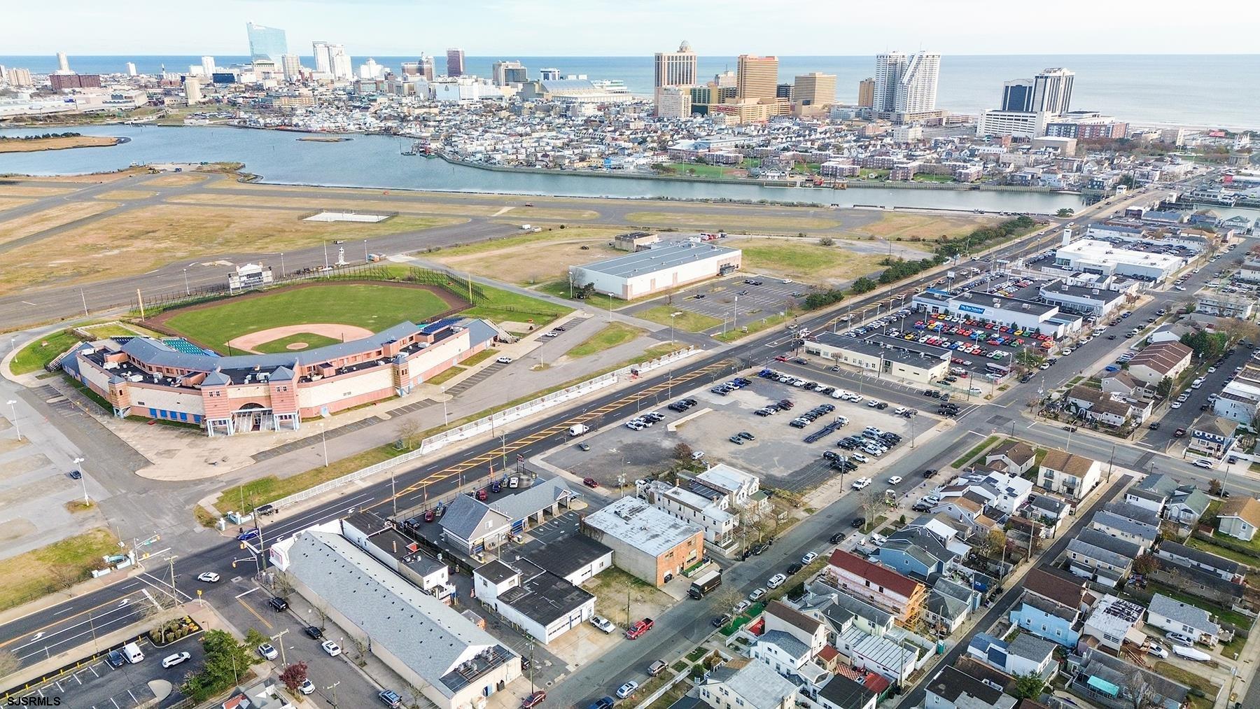 638 Wisteria Road Atlantic City, NJ 08401 - Photo 11 of 33 an aerial view of a city