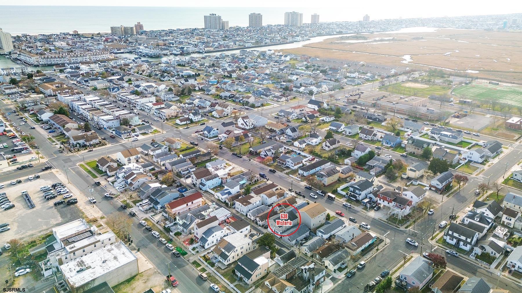 638 Wisteria Road Atlantic City, NJ 08401 - Photo 8 of 33 a view of a city