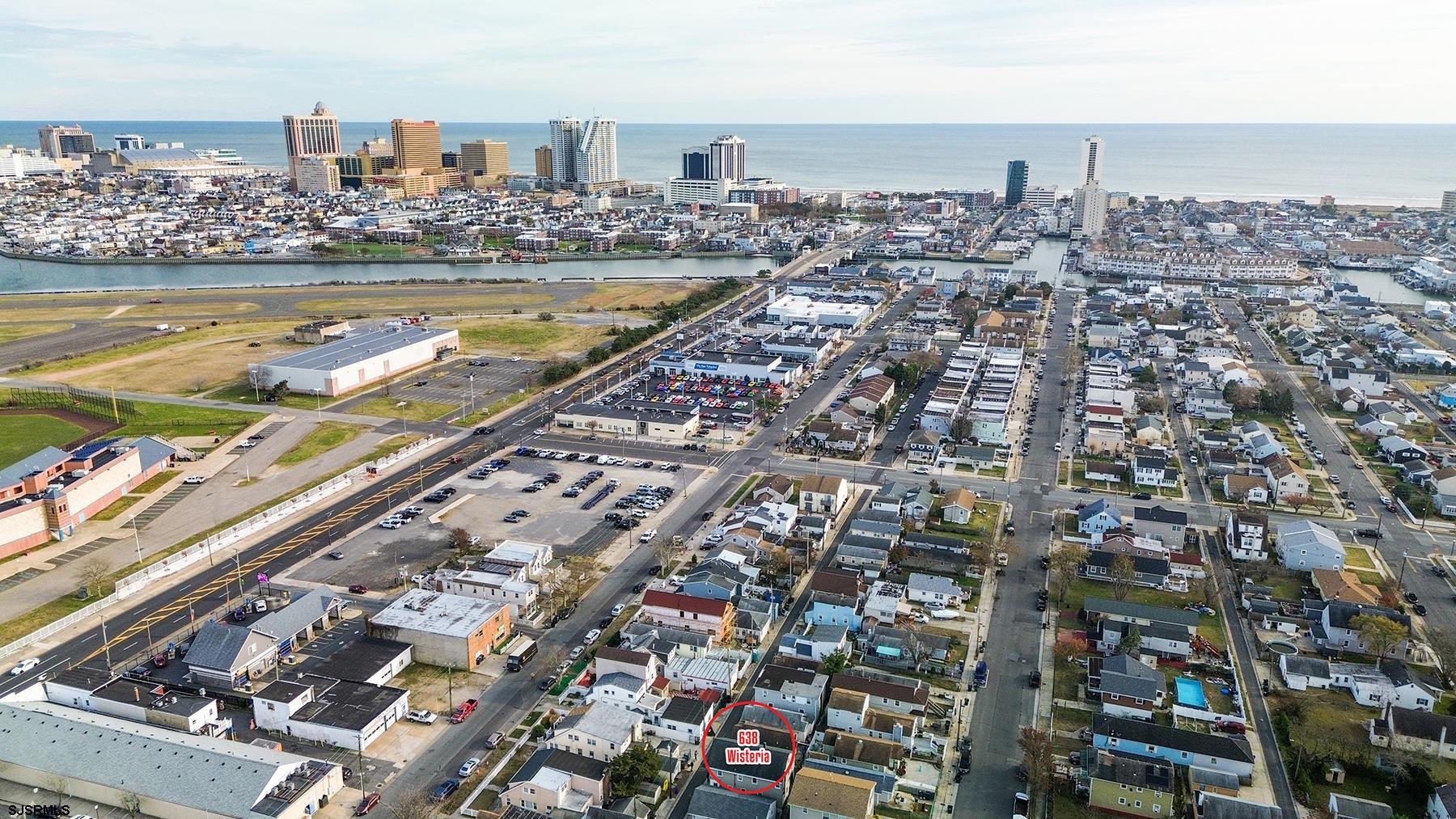 638 Wisteria Road Atlantic City, NJ 08401 - Photo 9 of 33 a view of a city