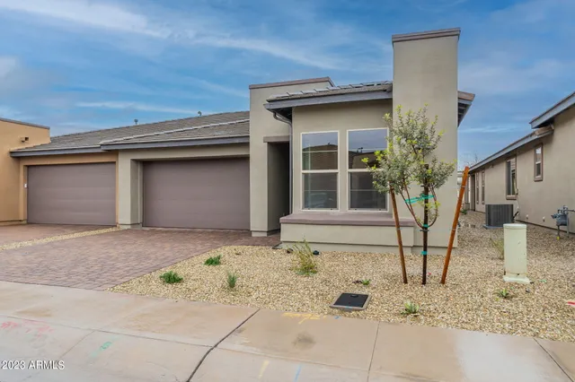 $574,900 | 286 East Citrus Holw Way, Queen Creek, AZ 85140