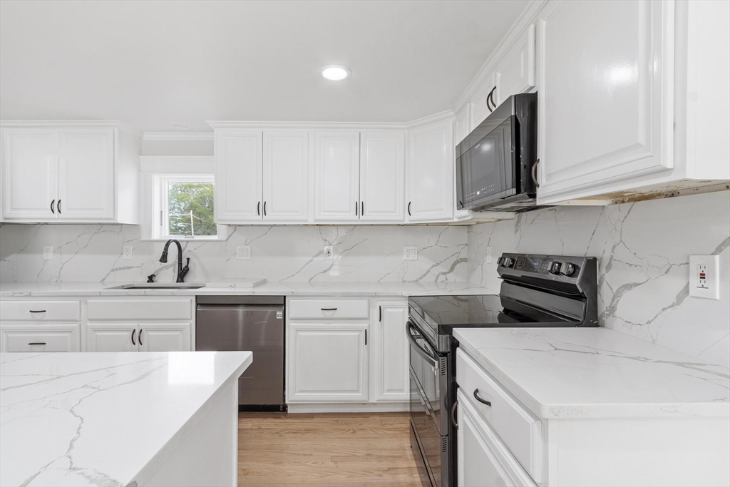 92 Hosmer Street Hudson, MA 01749 - Photo 10 of 31