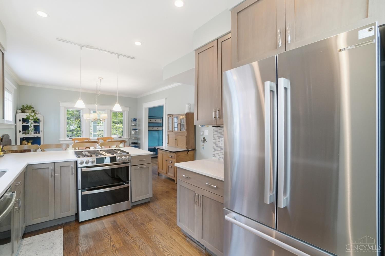 1325 Edwards Road Cincinnati, OH 45208 - Photo 11 of 43