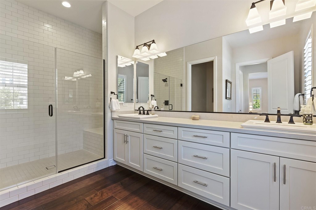 546 Ledge Street San Marcos, CA 92078 - Photo 26 of 54 Multi-Gen Suite/2nd Master-Guest Suite at 1st Floor