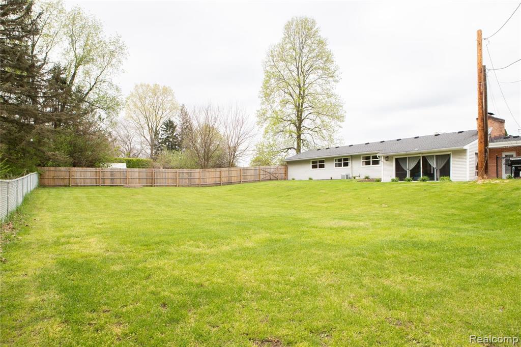 2511 Ellis Road Ypsilanti, MI 48197 - Photo 44 of 46