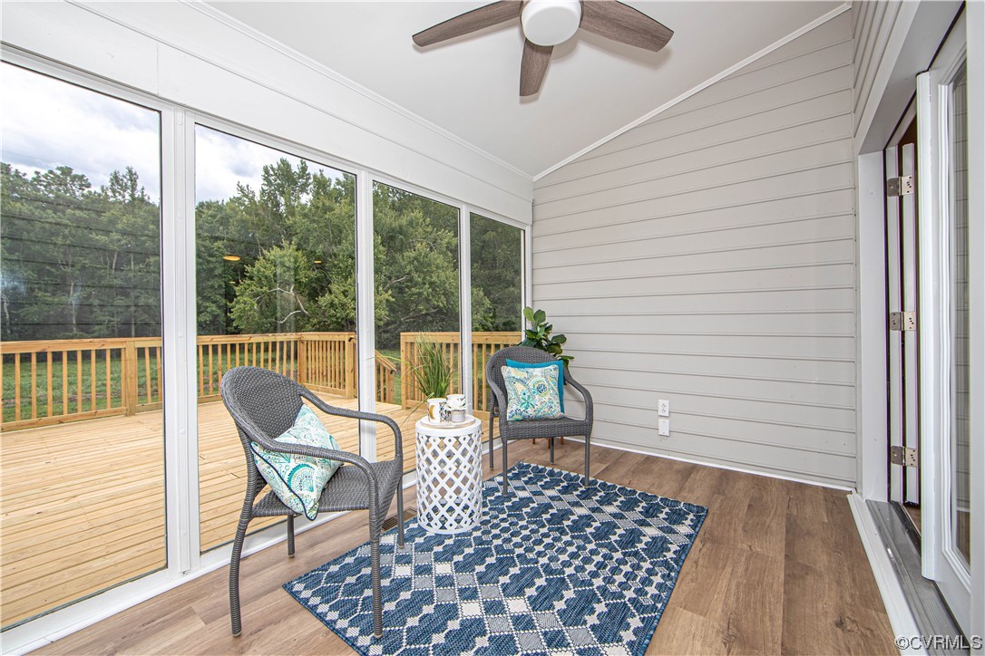 11611 Beach Road Chesterfield, VA 23838 - Photo 33 of 34 a chairs and a table in a balcony