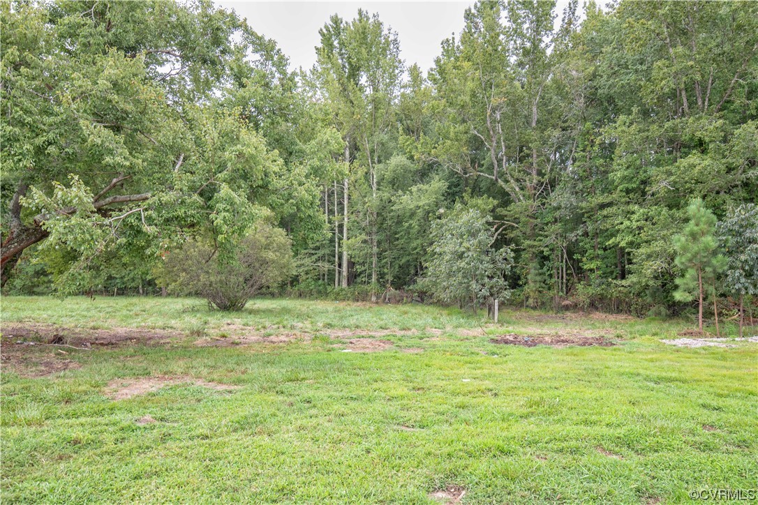 11611 Beach Road Chesterfield, VA 23838 - Photo 34 of 34 a view of outdoor space with trees all around