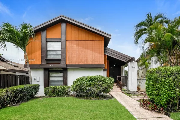 $2,885 | 1430 West Sandpiper Circle, Pembroke Pines, FL 33026