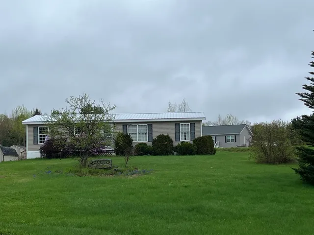 $225,000 | 28 Mudget Drive, Hyde Park, VT 05655