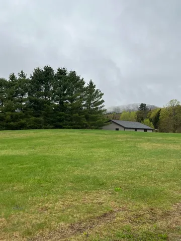 $225,000 | 28 Mudget Drive, Hyde Park, VT 05655
