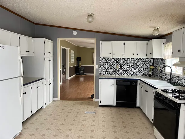 $225,000 | 28 Mudget Drive, Hyde Park, VT 05655