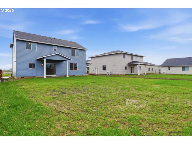 $563,000 | 730 East 4th Street, Yamhill, OR 97148