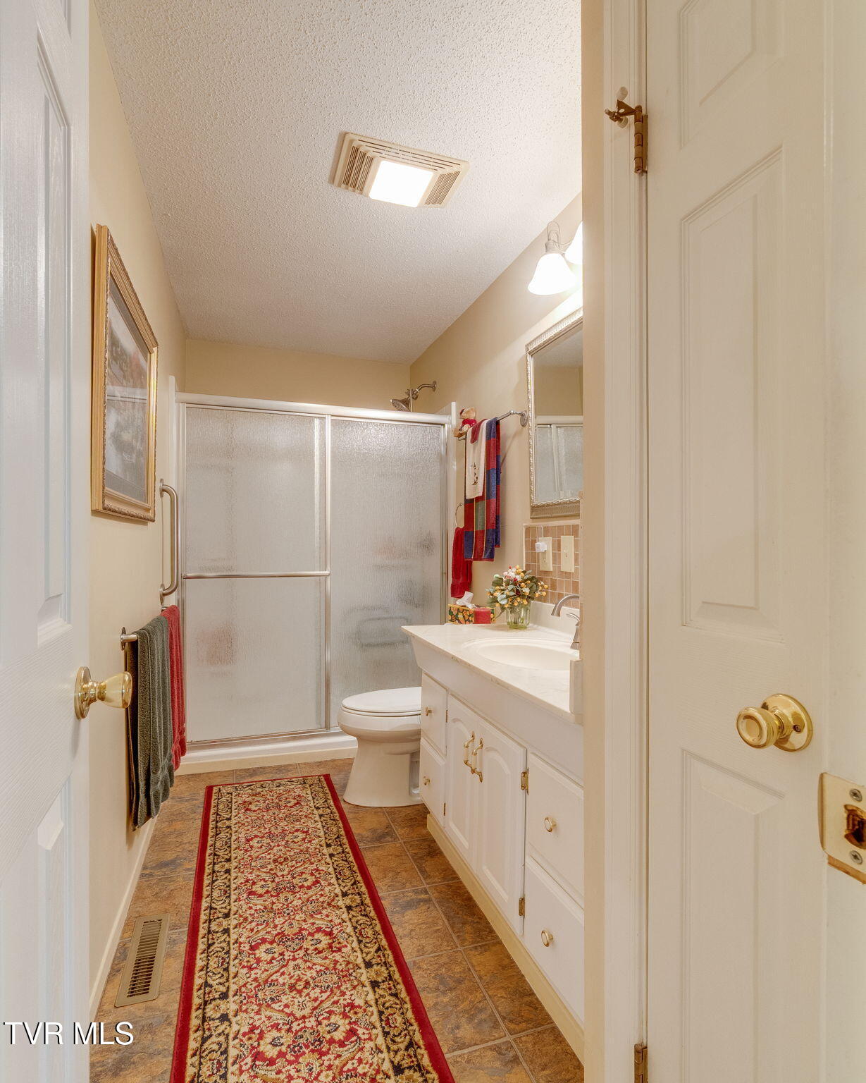 227 Highfield Road Bristol, TN 37620 - Photo 22 of 39 022