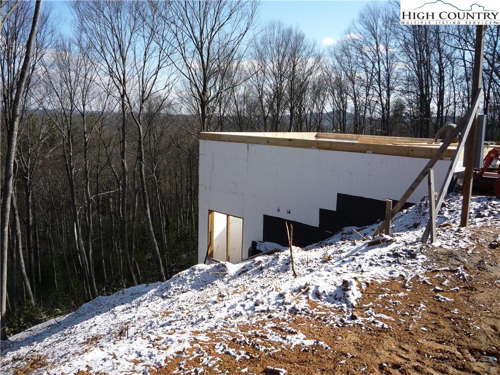 Falcon Ridge Road West Jefferson, NC 28694 - Photo 3 of 15 Gallery Image 3