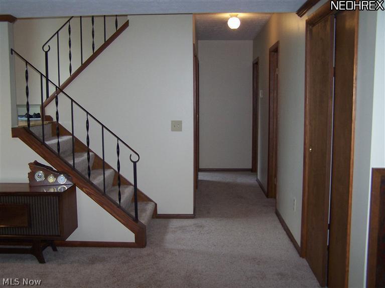 976 Center Road Hinckley, OH 44233 - Photo 17 of 25 Gallery Image 17