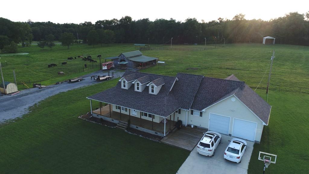 295 CALICO Road Decatur, TN 37322 - Photo 2 of 36 Calico Rd (13)