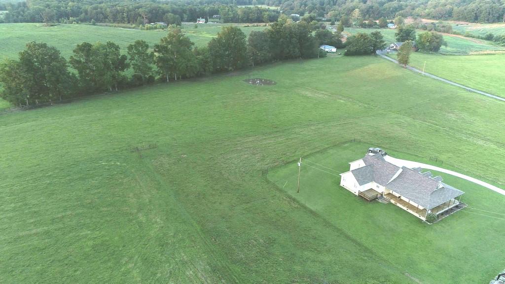 295 CALICO Road Decatur, TN 37322 - Photo 18 of 36 Calico Rd (32)
