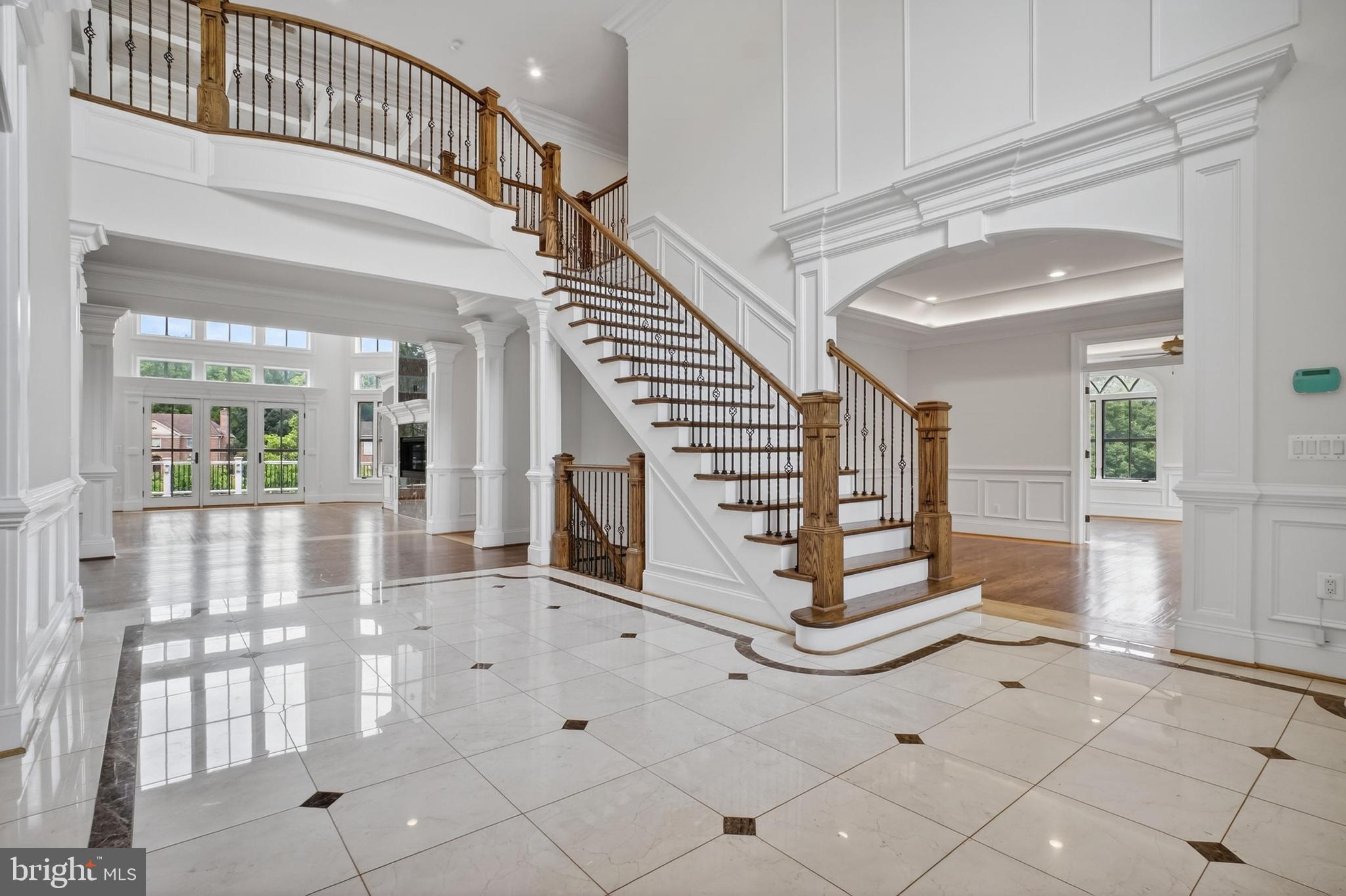 7112 Georgetown Pike McLean, VA 22101 - Photo 3 of 59 Two-story Foyer
