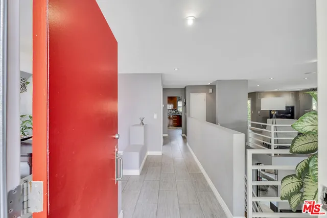 $7,895 | 13563 Contour Drive, Sherman Oaks, CA 91423