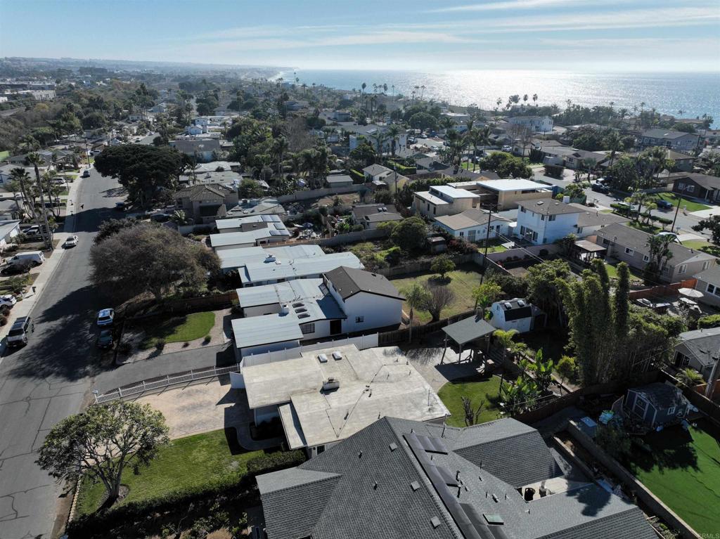 5199 El Arbol Drive Carlsbad, CA 92008 - Photo 34 of 57 AIRIEL VIEW LOOKING SOUTHWEST