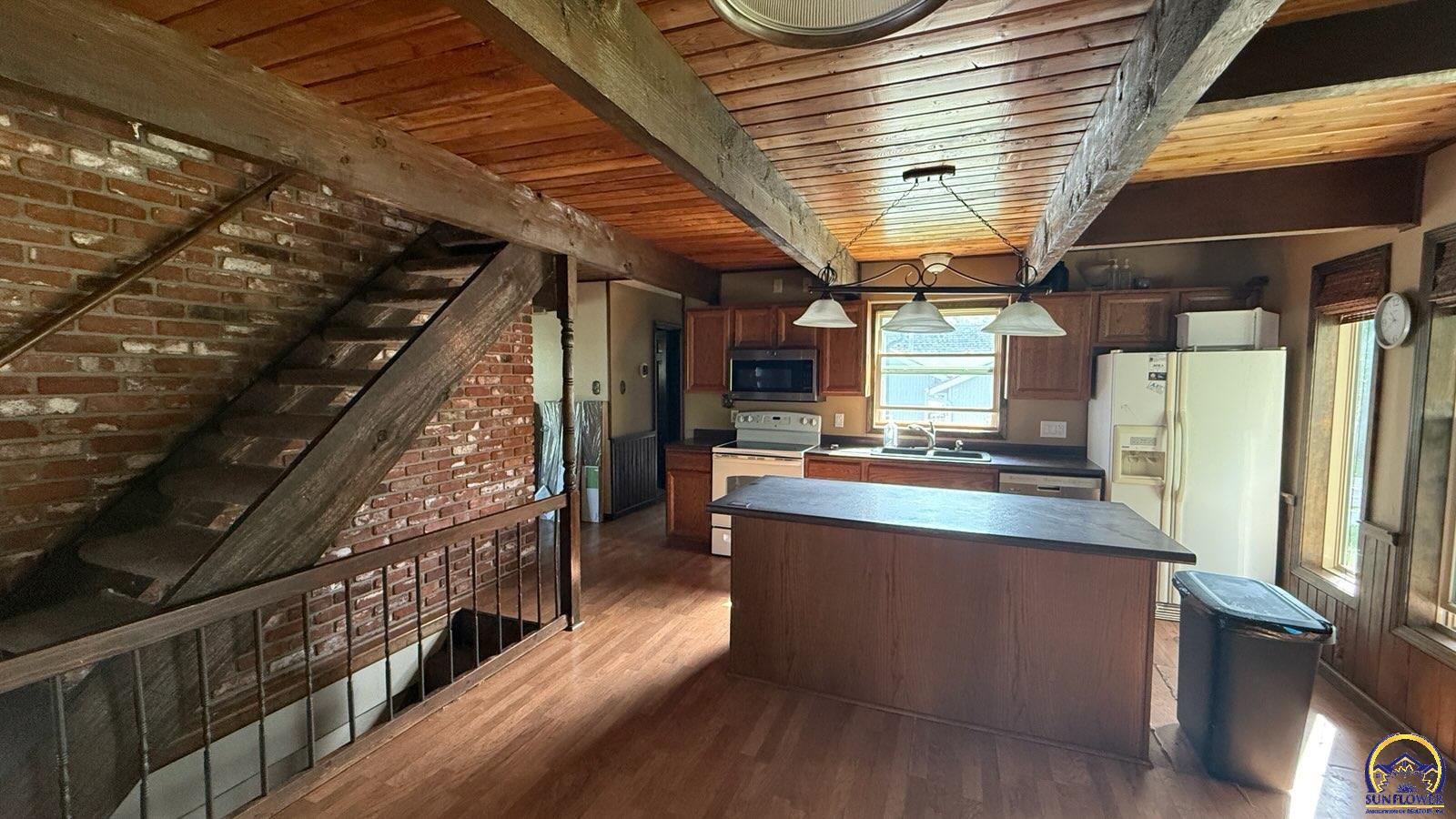 3740 Southwest Worwick Town Road Topeka, KS 66610 - Photo 5 of 10 Gallery Image 5