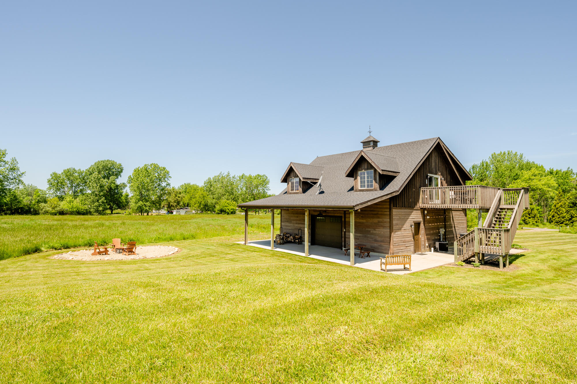 6820 Van Road Coloma, MI 49038 - Photo 1 of 34 Van-205