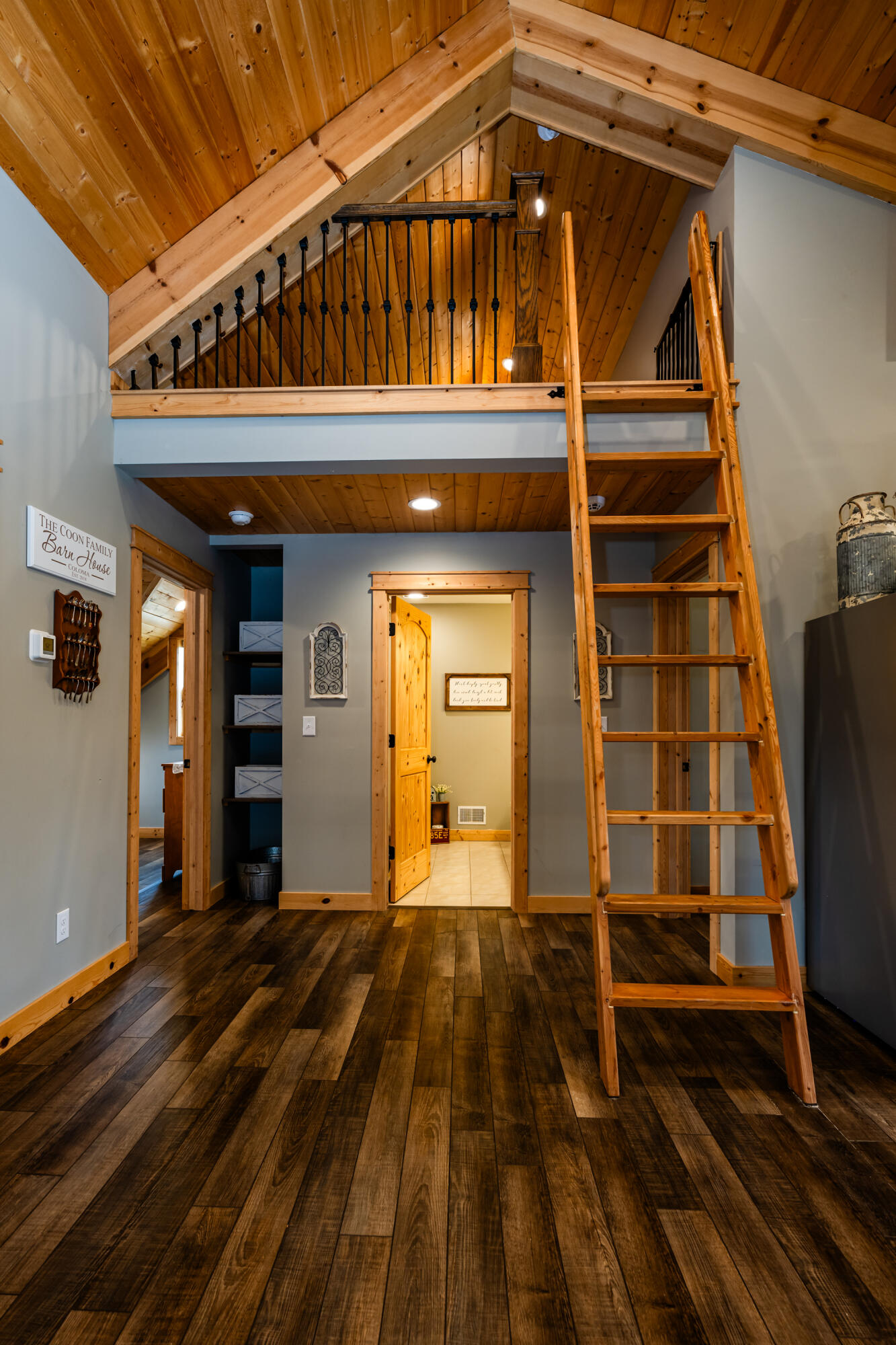 6820 Van Road Coloma, MI 49038 - Photo 21 of 34 Van-118