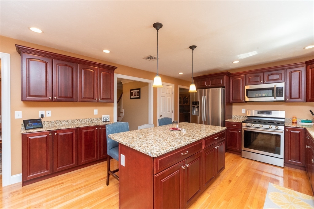 151 Princess Lane Raynham, MA 02767 - Photo 6 of 33