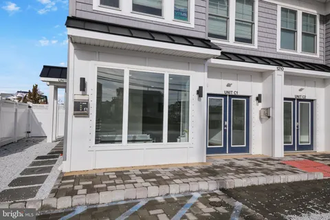a view of a entrance of the house
