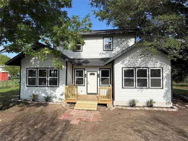 $295,000 | 8237 Telegraph Road, Quinlan, TX 75474