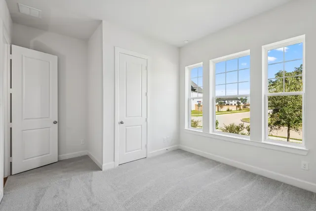 $640,000 | 9710 Falling Leaf Drive, Missouri City, TX 77459