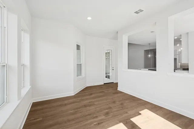 $640,000 | 9710 Falling Leaf Drive, Missouri City, TX 77459