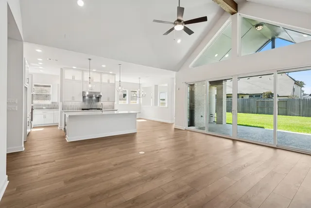 $640,000 | 9710 Falling Leaf Drive, Missouri City, TX 77459