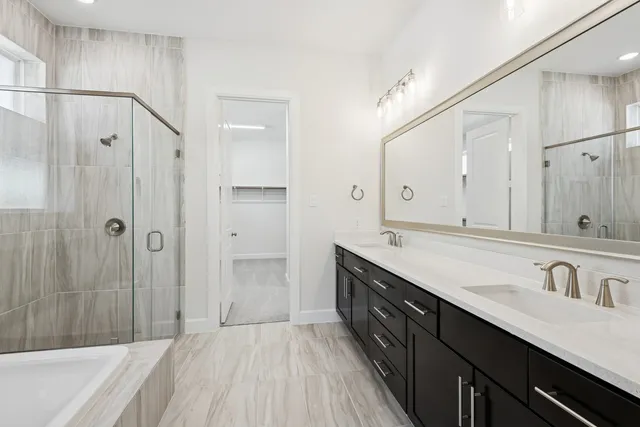 $640,000 | 9710 Falling Leaf Drive, Missouri City, TX 77459