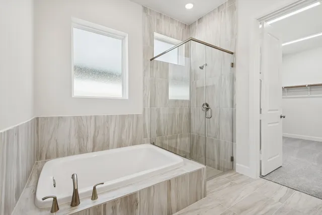 $640,000 | 9710 Falling Leaf Drive, Missouri City, TX 77459