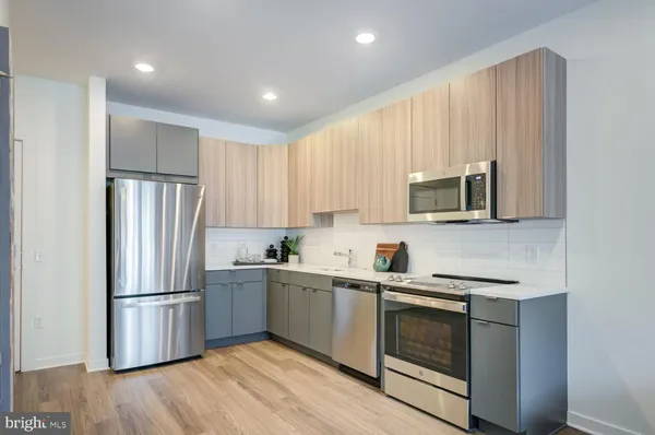 $1,795 | 503-29 North Columbus Boulevard, Unit 1215, Philadelphia, PA 19123