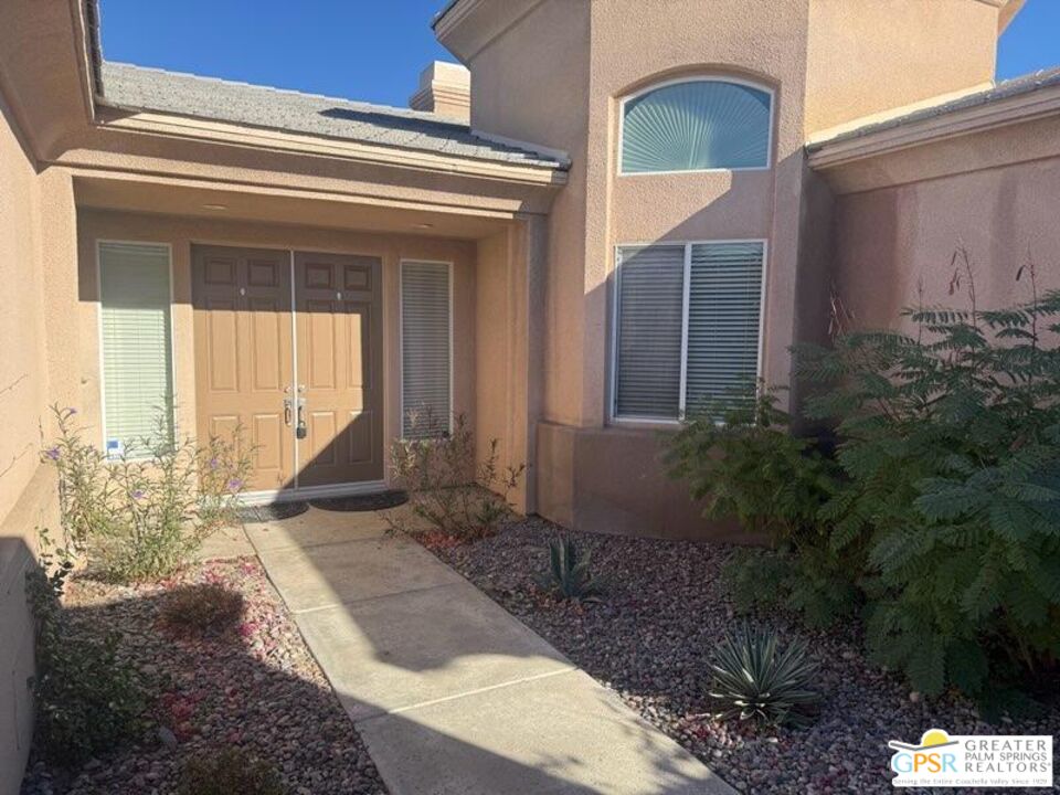 26 Bollinger Road Rancho Mirage, CA 92270 - Photo 2 of 16