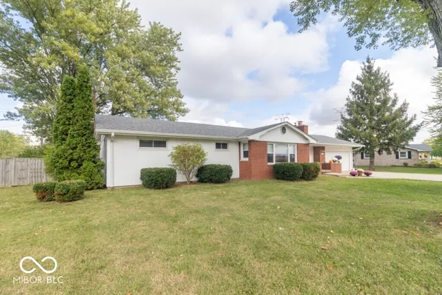 $239,900 | 732 East County Road 300 South, New Castle, IN 47362