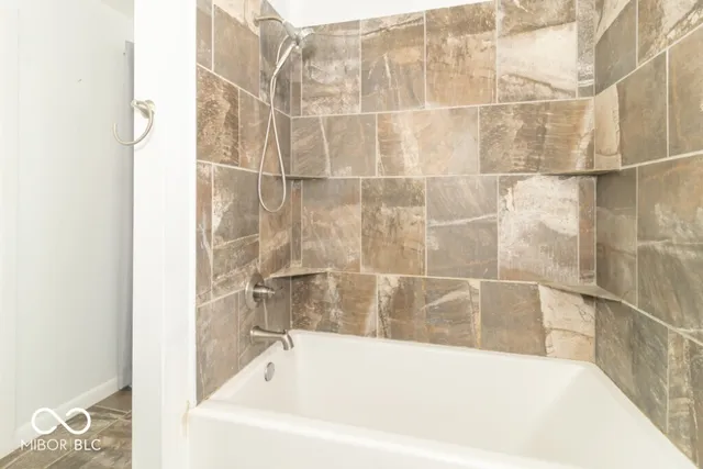 $239,900 | 732 East County Road 300 South, New Castle, IN 47362