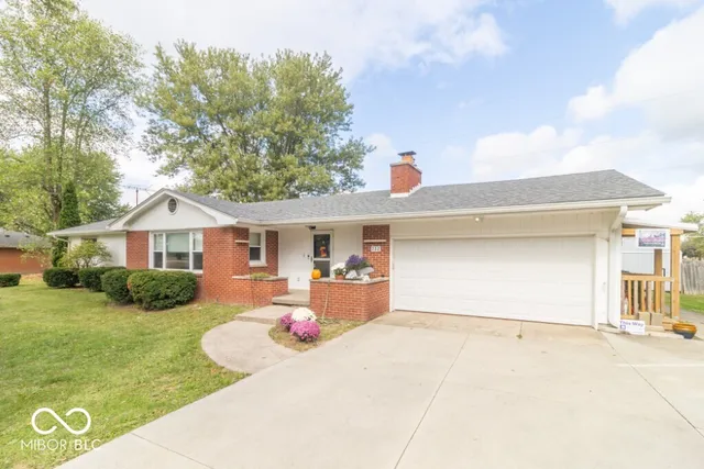 $239,900 | 732 East County Road 300 South, New Castle, IN 47362